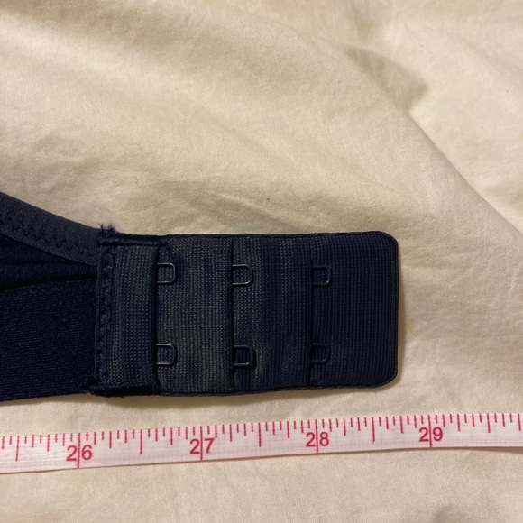 GAP Sports bra - adjustable straps - Picture 3 of 3